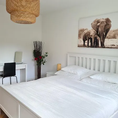 2 Bedroom - Kingsize Bett - Garten - Parken - Kueche * Zurich
