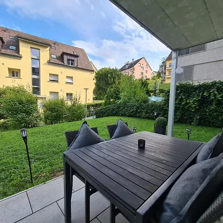 2 Bedroom - Kingsize Bett - Garten - Parken - Kueche *