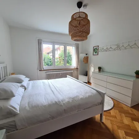 2 Bedroom - Kingsize Bett - Garten - Parken - Kueche 苏黎世
